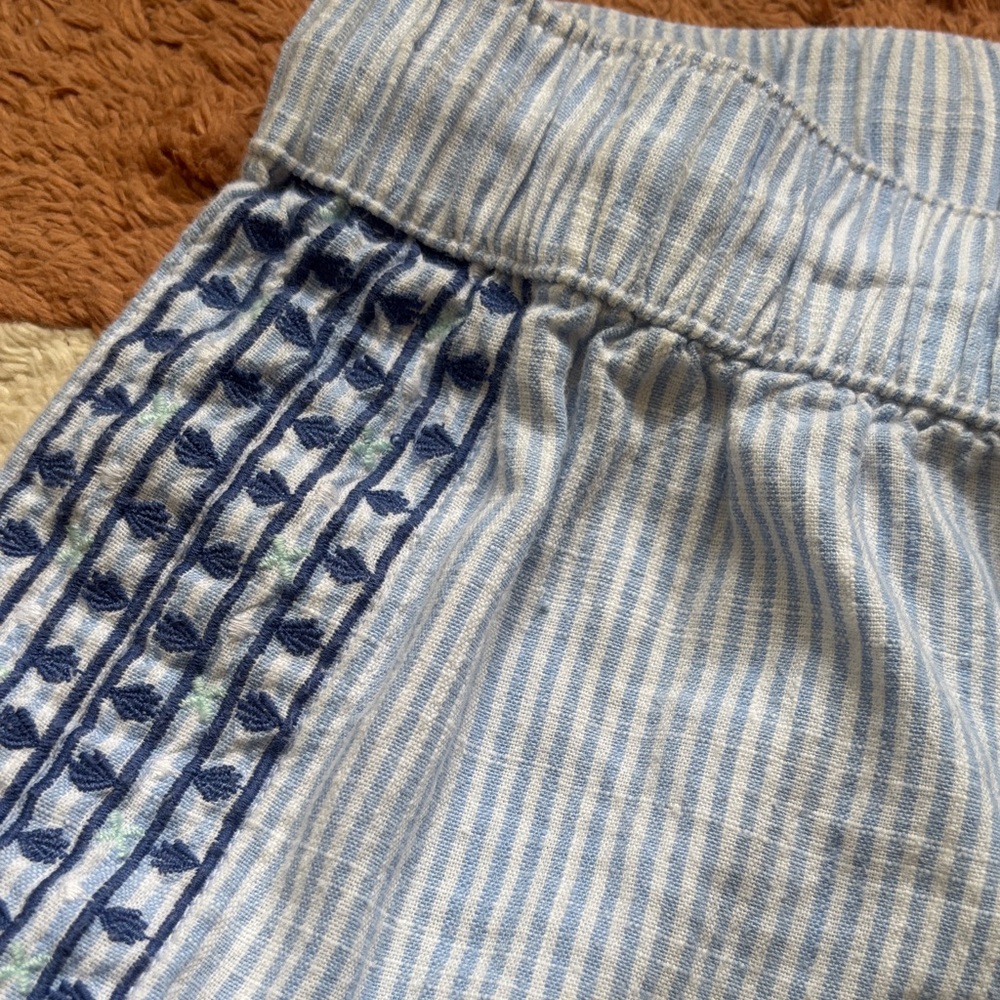Vinyard Vines Striped Women's Shorts - Picture 5 of 7